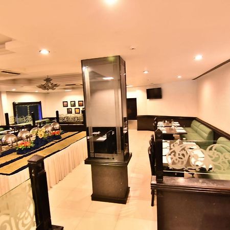 Simsan Hotel Chennai Zewnętrze zdjęcie